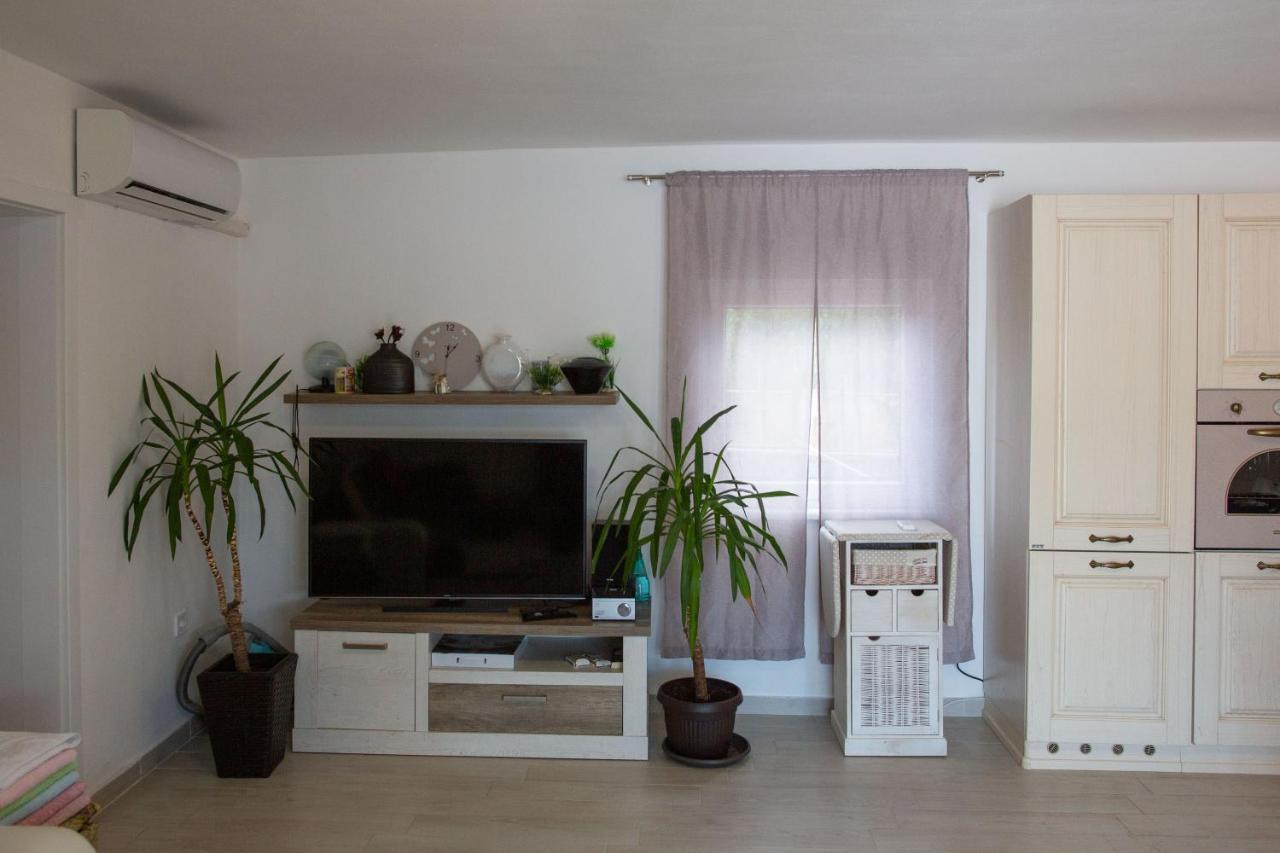 Holiday Home Petrovic Medulin Exterior photo